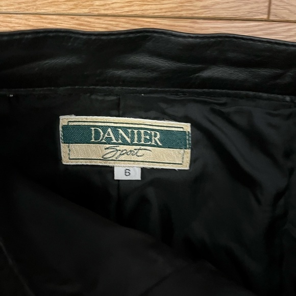 Danier Sport Vintage Leather Midi Skirt - Picture 3 of 8